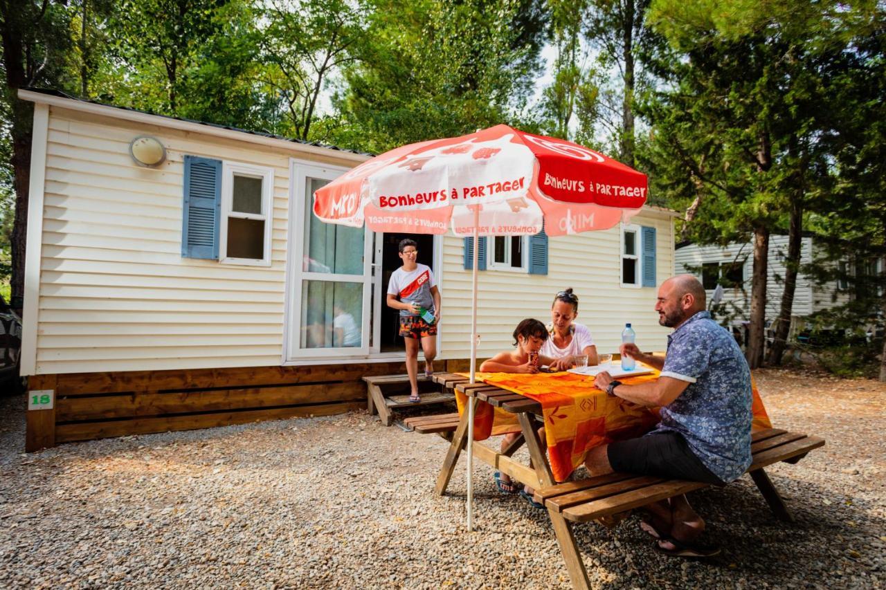 Camping La Peiriere Tuchan ภายนอก รูปภาพ