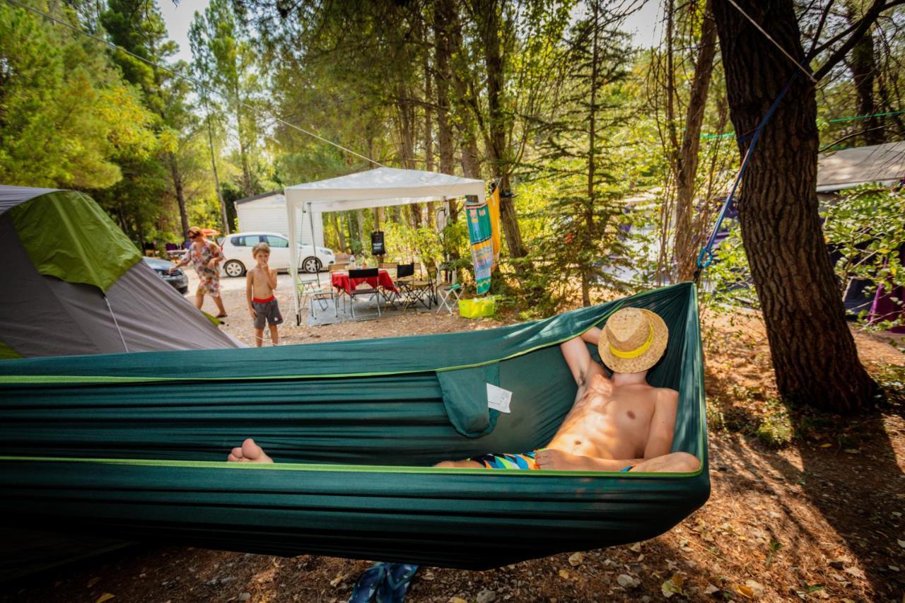 Camping La Peiriere Tuchan ภายนอก รูปภาพ